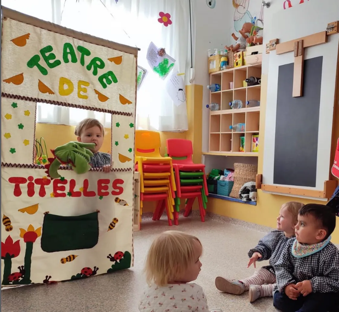 Imatge teatre titelles
